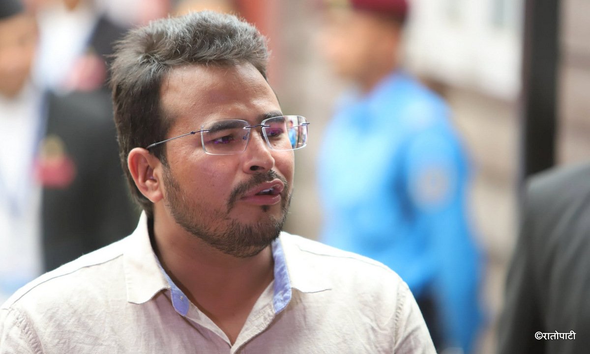 कुलिङ पिरियडमा शब्दको चलखेलः राप्रपाले माग्यो समिति सभापतिको राजीनामा